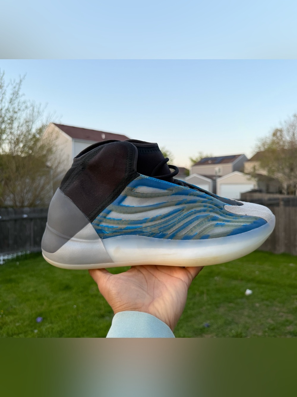 adidas Yeezy Quantum Frozen Blue